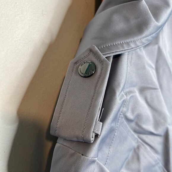 This is a BCBGeneration Envelope Collar Trench Coat in a light blue or chambray - Picture 9 of 10